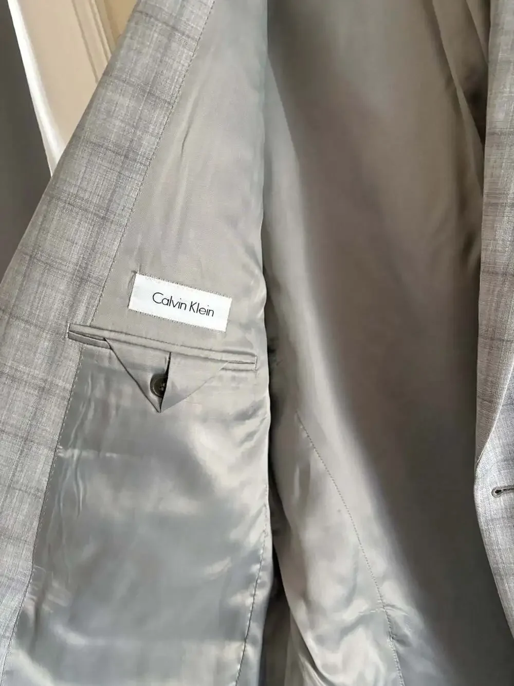 Calvin Klein Men's 100% Wool Grey Plaid Suit Jacket Size 42R